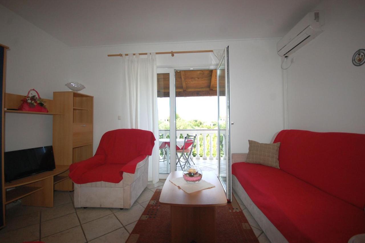 Apartments Novak By El-Pi Tours Malinska Ngoại thất bức ảnh