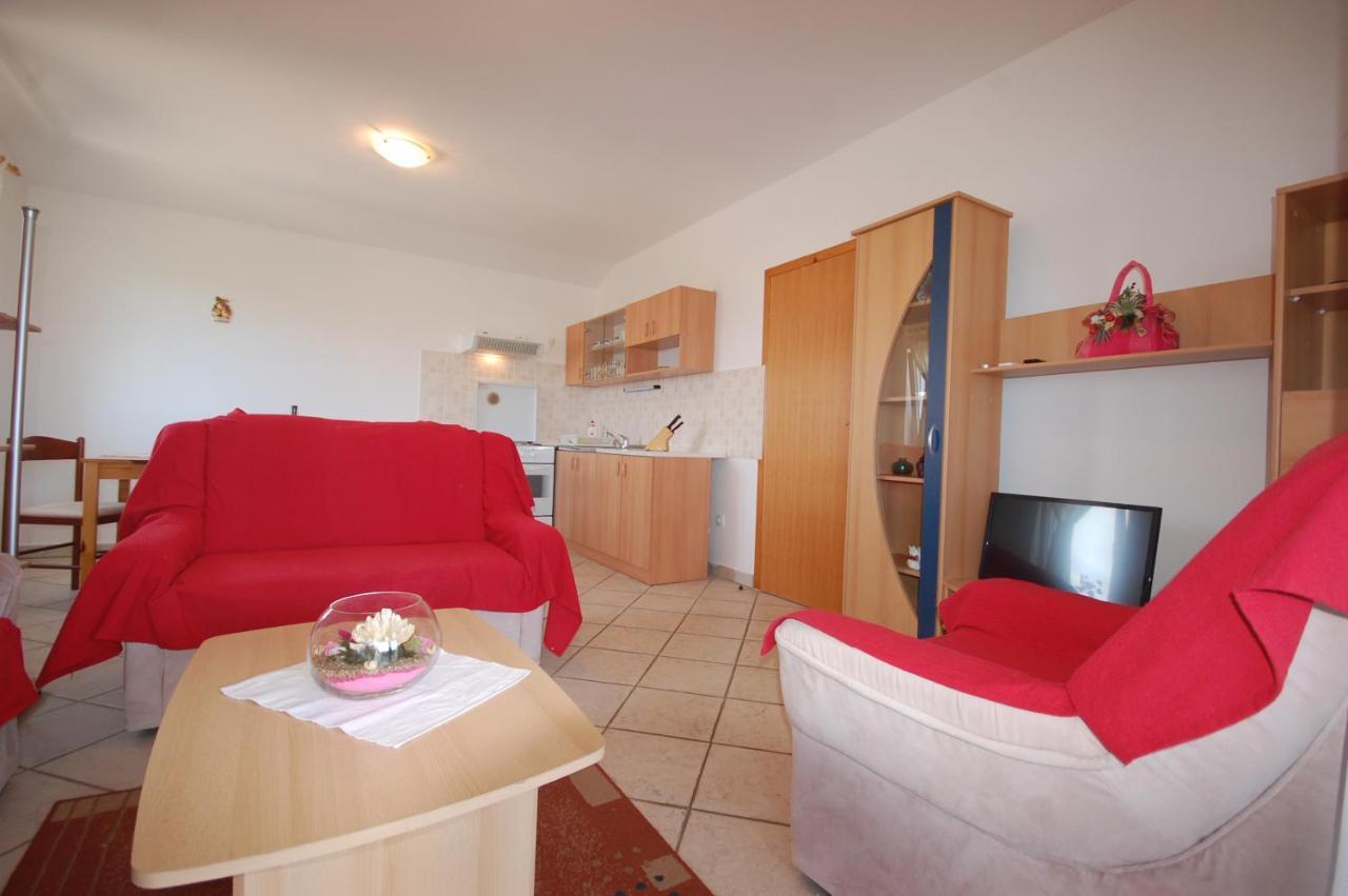 Apartments Novak By El-Pi Tours Malinska Ngoại thất bức ảnh