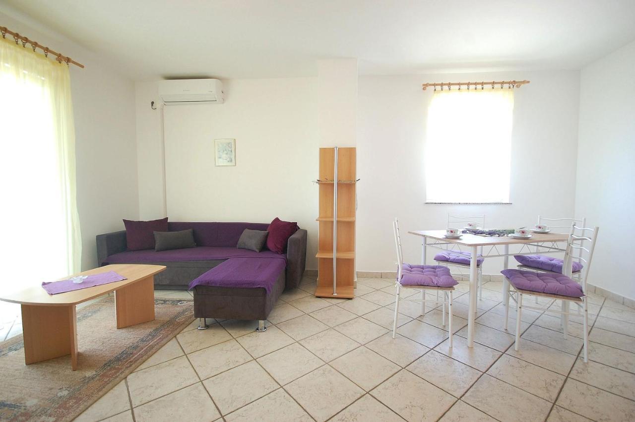 Apartments Novak By El-Pi Tours Malinska Ngoại thất bức ảnh